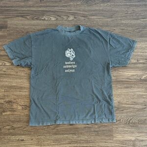 DARC SPORT Wolves Graphic Short-Sleeve T-Shirt - Slate Gray